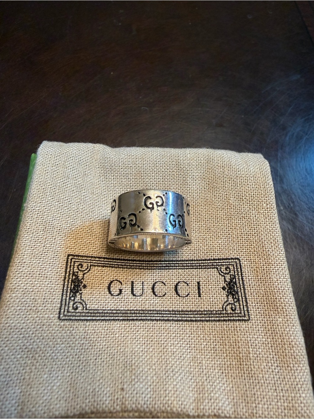 New Authentic Gucci GG Ghost Logo Silver Ring - Picture 5 of 16